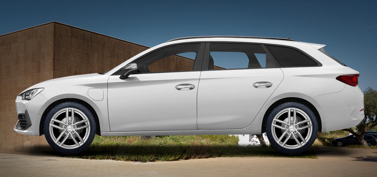 Na obrázku: LEON SP (KL), od 2020 — Seat Leon Sp, ilustrační vizualizace vozu s disky DEZENT TR silver