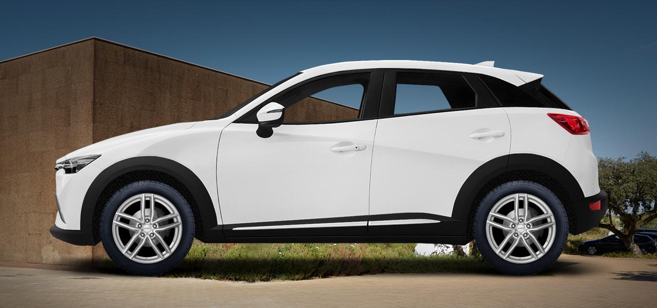 Na ilustracji: CX-3 (DJ1), od 2015 r. – Mazda Cx-3, poglądowa wizualizacja auta z felgami DEZENT TR silver