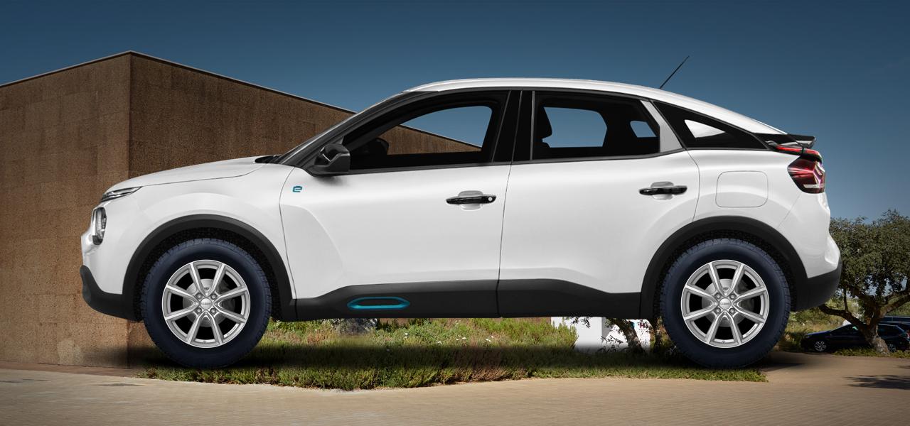 Na ilustracji: C4 (B), od 2021 r. – Citroën C4, poglądowa wizualizacja auta z felgami DEZENT TN silver