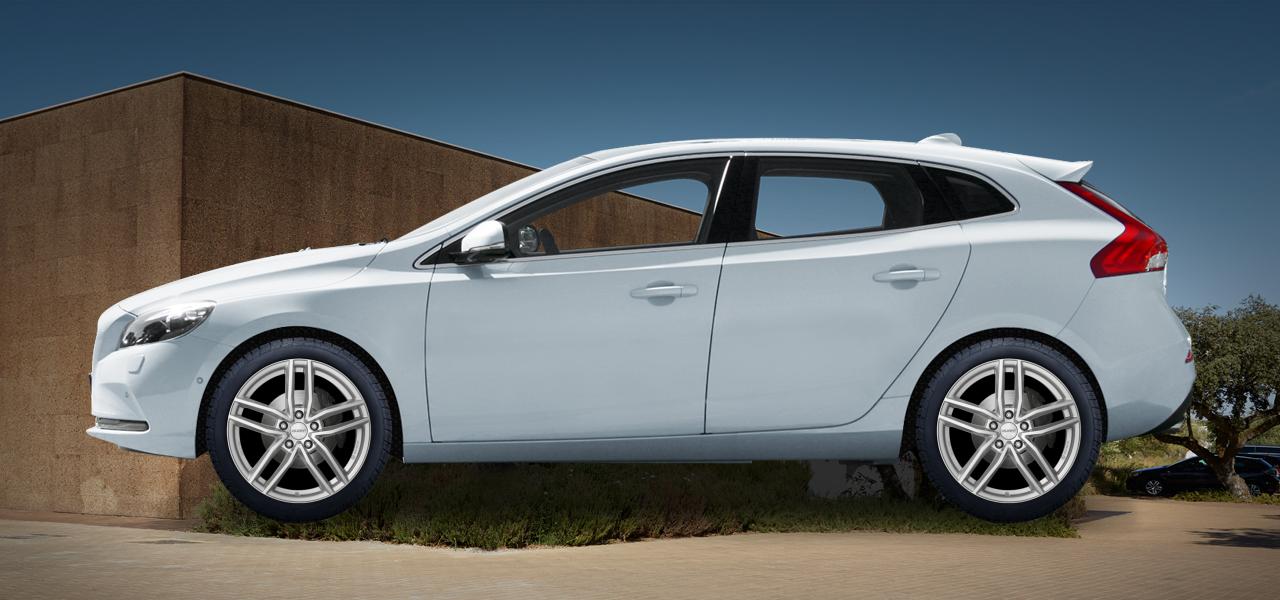 Na ilustracji: V40 (M), od 2012 r. – Volvo V40, poglądowa wizualizacja auta z felgami DEZENT TR silver