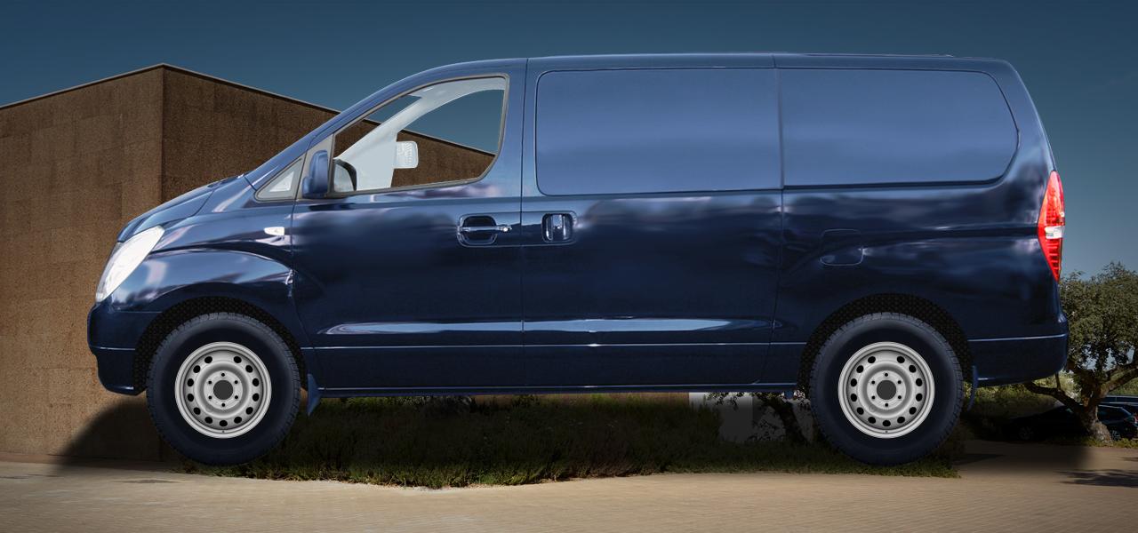 Na ilustracji: H-1/H-1 Van (TQ), od 2007 r. – Hyundai H-1, poglądowa wizualizacja auta z felgami ALCAR STAHLRAD 9208