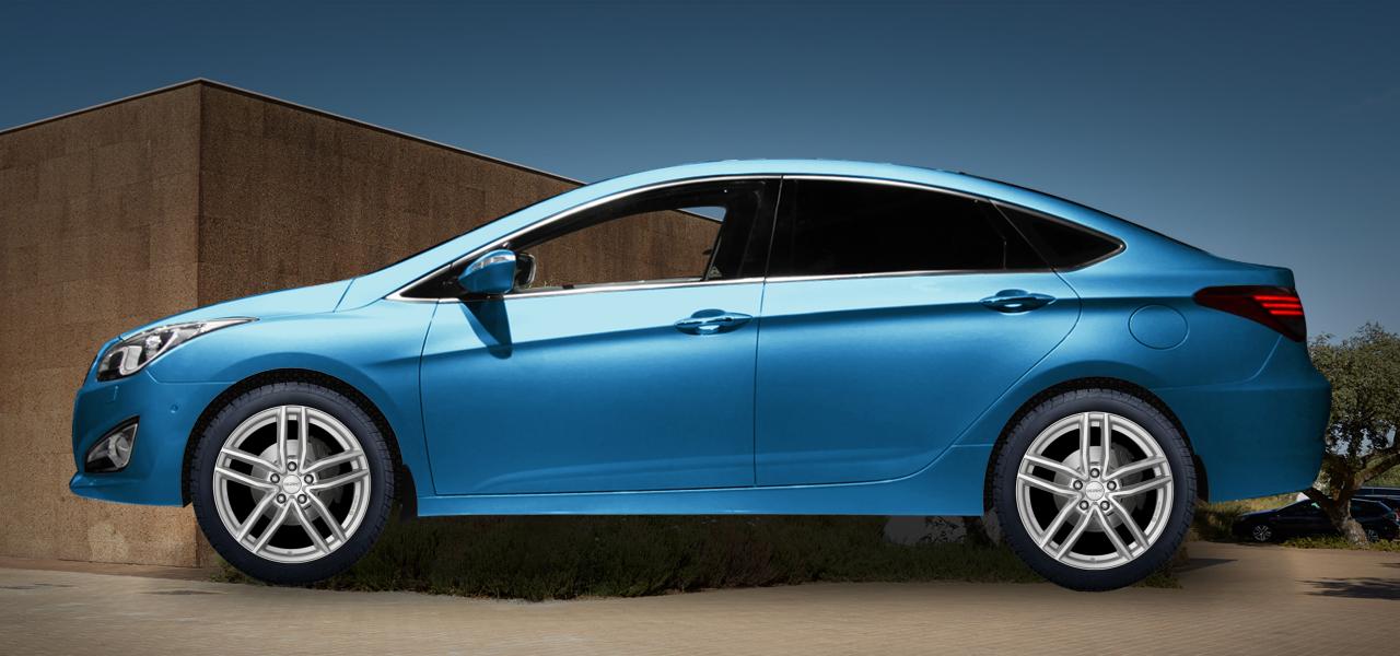 Na obrázku: i40 (VF), od 2012 — Hyundai i40, ilustrační vizualizace vozu s disky DEZENT TR silver