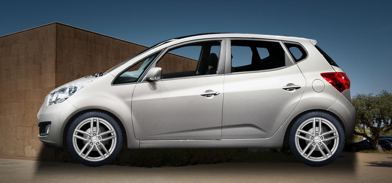 Na ilustracji: VENGA (YN;YNS), od 2009 r. – Kia Venga, poglądowa wizualizacja auta z felgami DEZENT TR silver