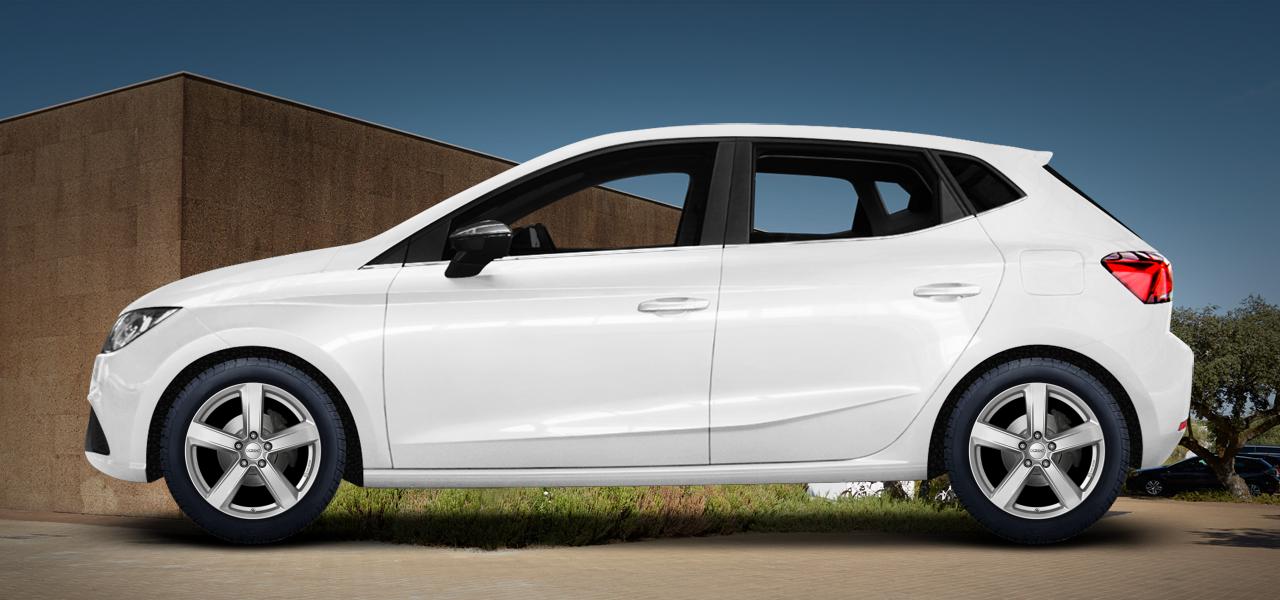 Na ilustracji: IBIZA (KJ), od 2017 r. – Seat Ibiza, poglądowa wizualizacja auta z felgami DEZENT TU silver