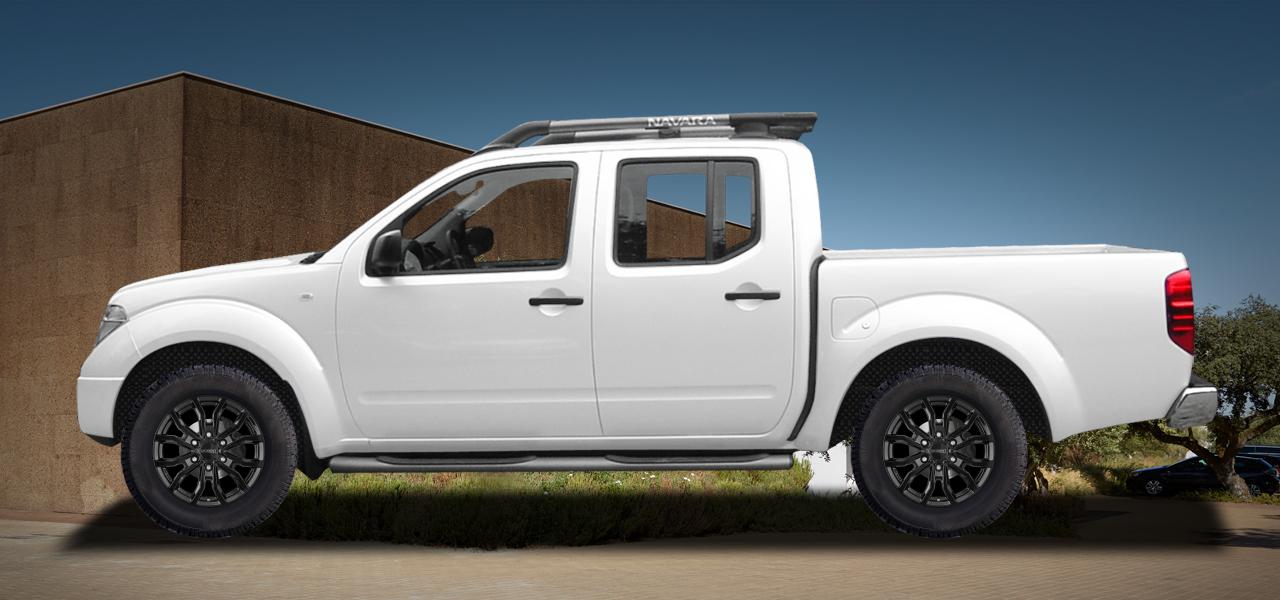 Na ilustracji: NAVARA (D40;D401), od 2005 r. – Nissan Navara, poglądowa wizualizacja auta z felgami DEZENT KC black