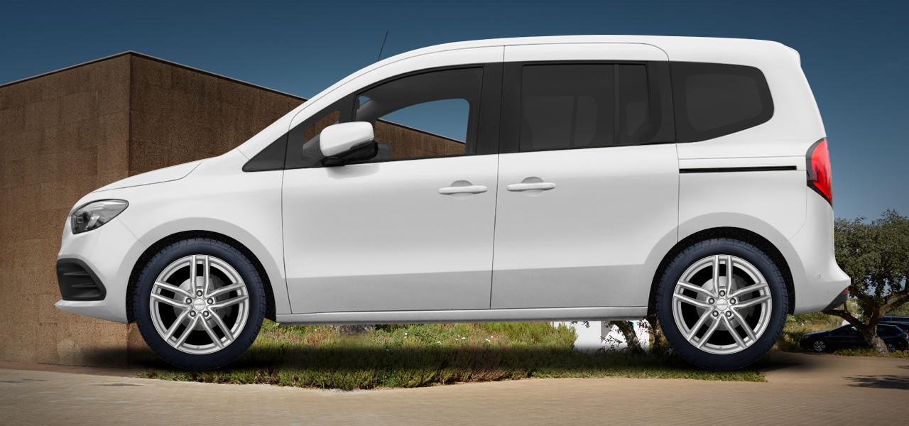 Na ilustracji: CITAN/T-Klasse/EQT (W420) (MFK), od 2021 r. – Mercedes-Benz Citan, poglądowa wizualizacja auta z felgami DEZENT TR silver